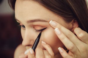 Simple make-up guide for beginners