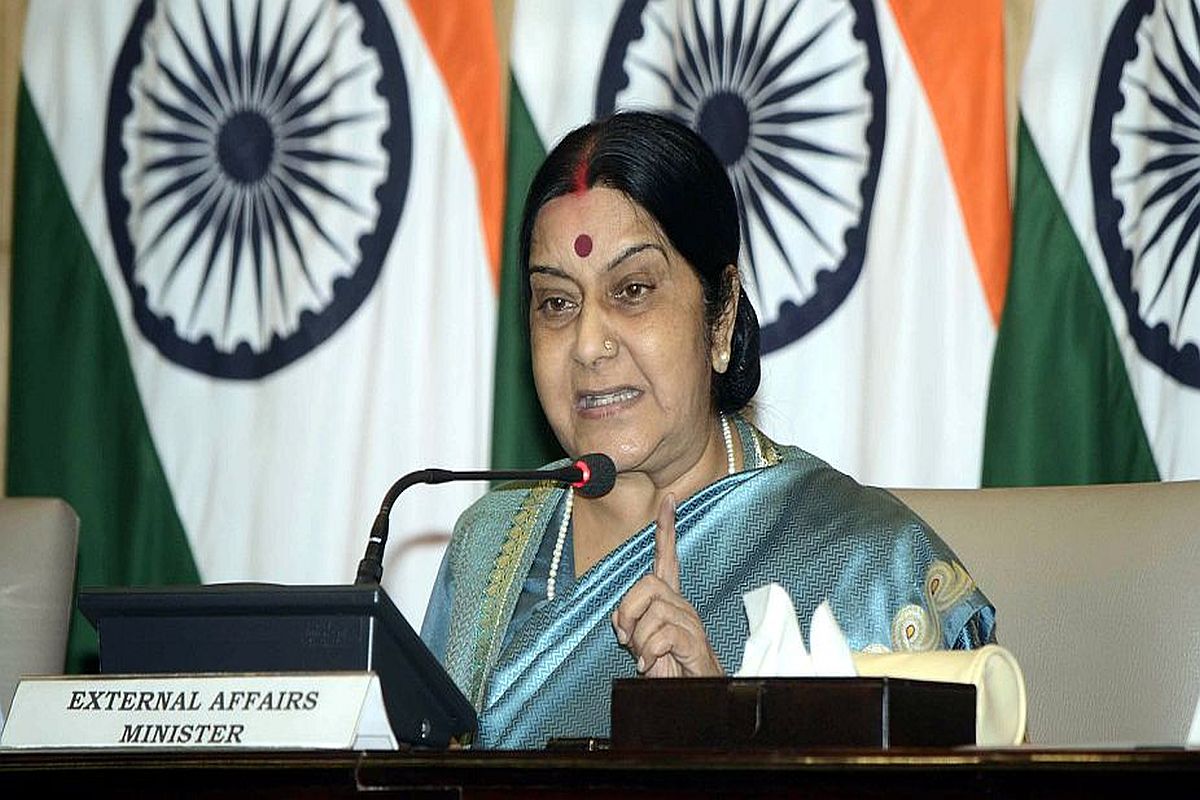 Abducted Hindu girls in Pak must be reunited with their families: Sushma Swaraj