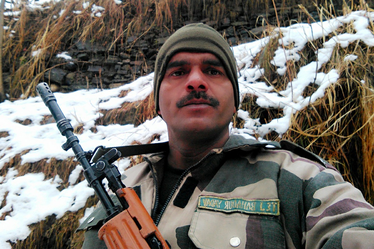 ‘Asli chowkidaar’ vs ‘nakli chowkidaar’: Former BSF constable says will fight PM Modi from Varanasi