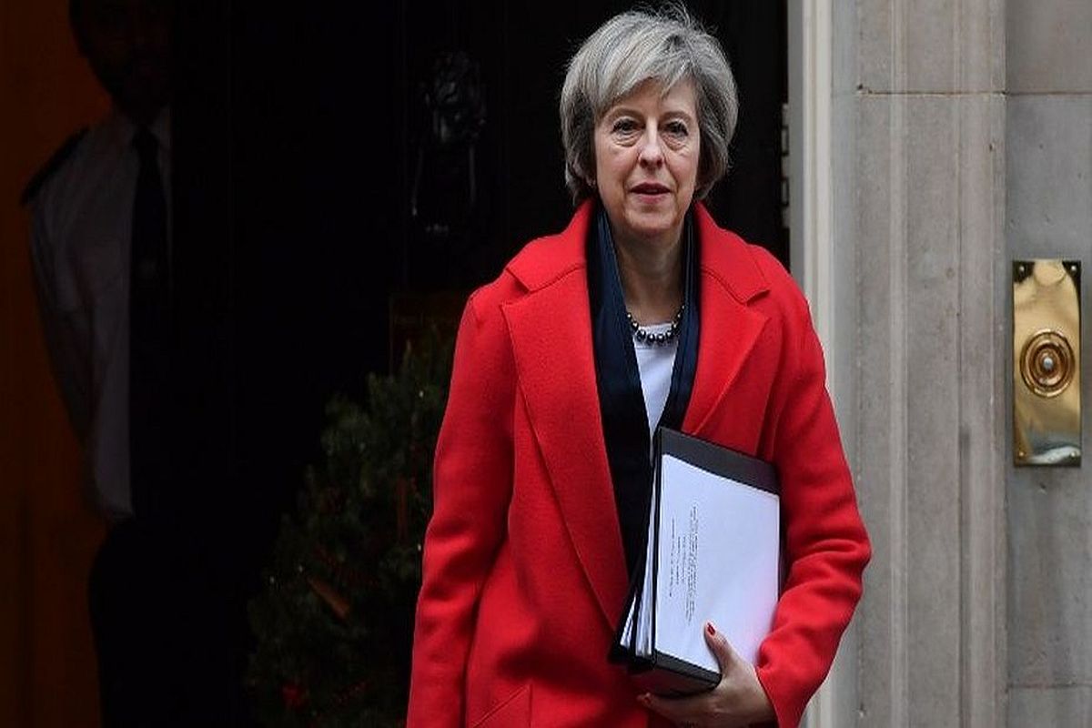 In another setback for Theresa May, British MPs reject no-deal Brexit