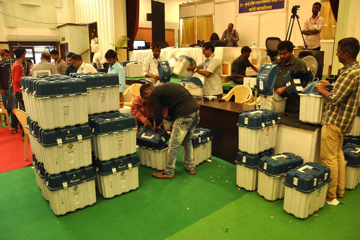 SC notice to EC, Centre over plea challenging jail term for questioning EVMs