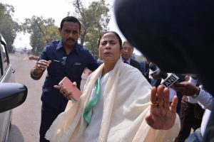 EC responds to Mamata Banerjee’s accusation on transfer of top cops