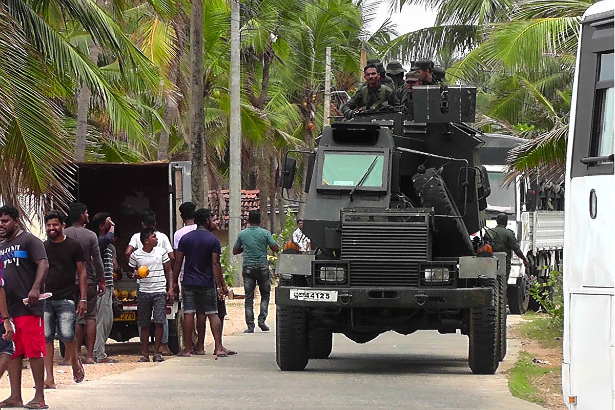Sri Lanka intelligence warns of attack on Buddhist temples using female bombers