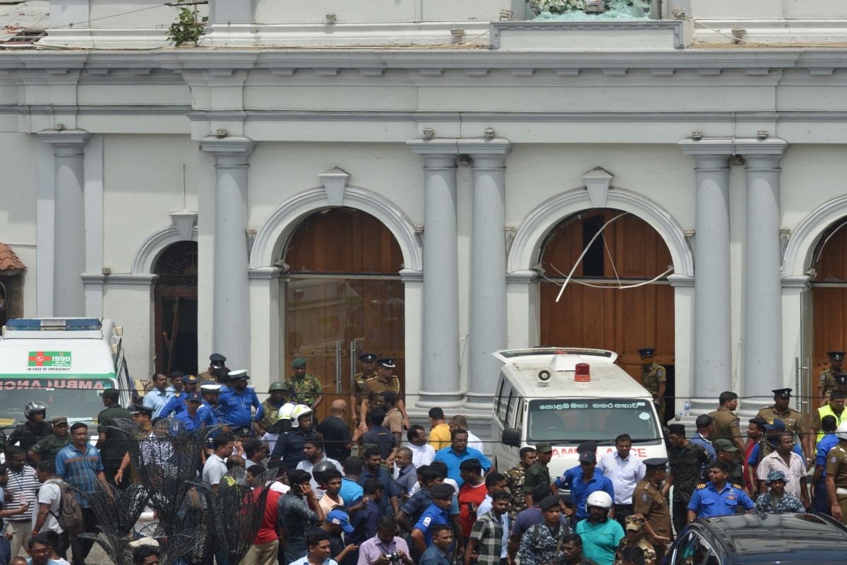 Pakistan condemns explosions in Sri Lanka