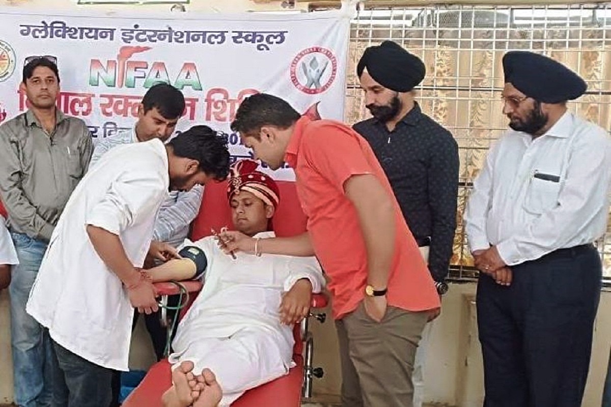 Unique marriage ceremony starts with voluntary blood donation camp