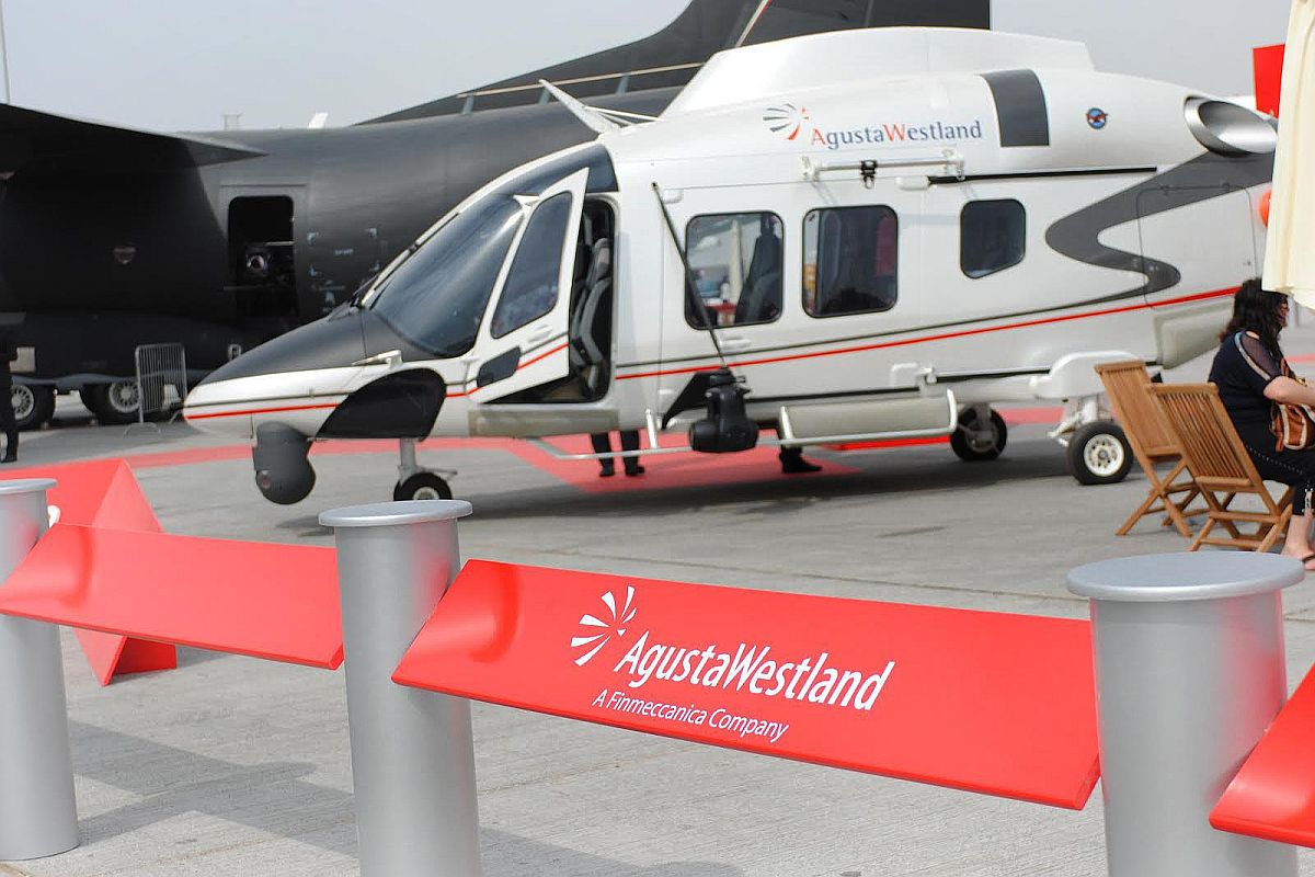 AgustaWestland case | Cong’s Ahmed Patel, ‘Mrs Gandhi’ named in ED chargesheet