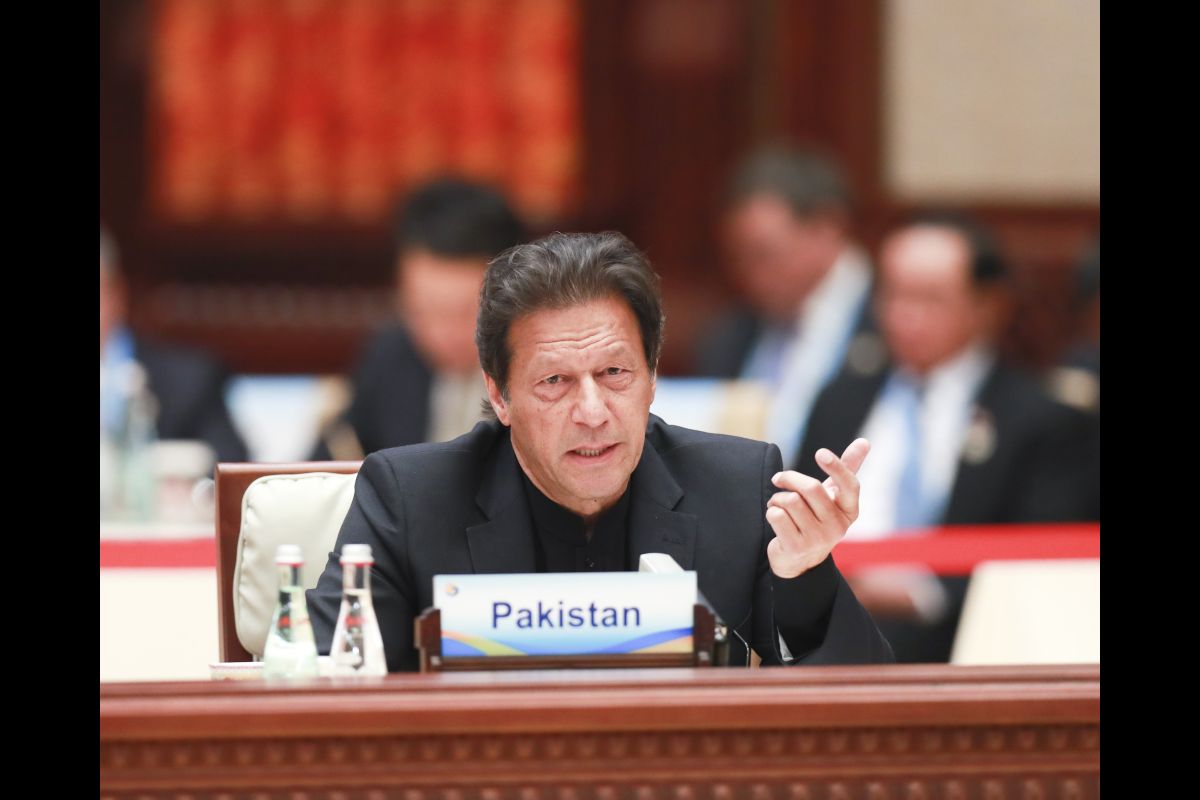 Pak PM Imran Khan congratulates PM Modi, hopes to work for ‘peace’