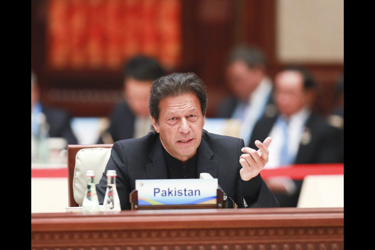 Imran calls meeting to discuss $6bn IMF deal