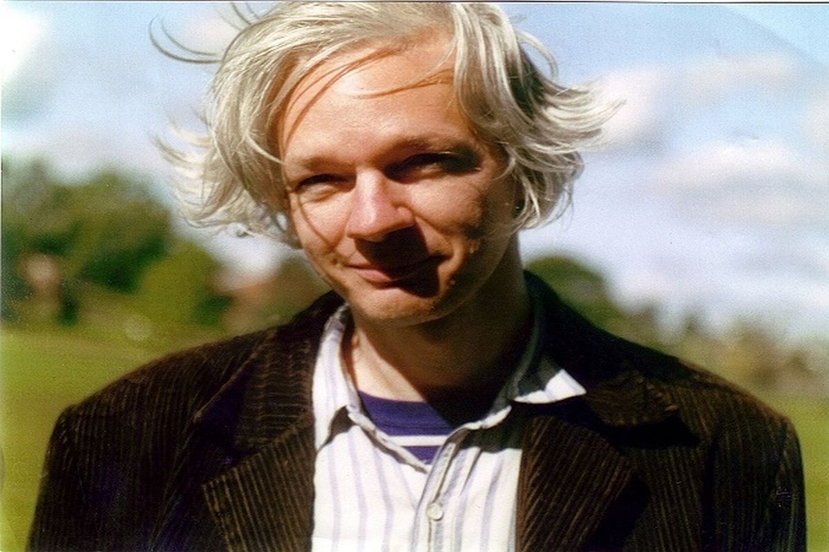Julian Assange faces 17 new charges under Espionage Act
