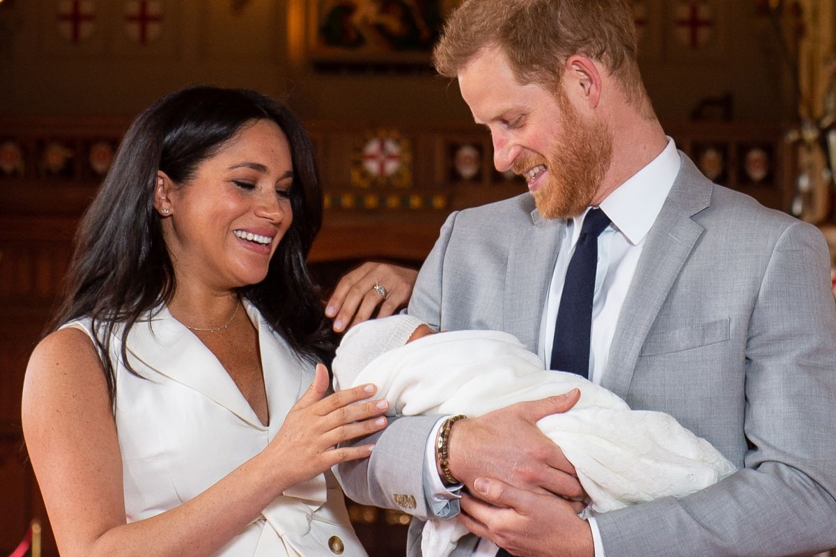 Baby Sussex first look: Prince Harry, Meghan Markle show royal baby to public