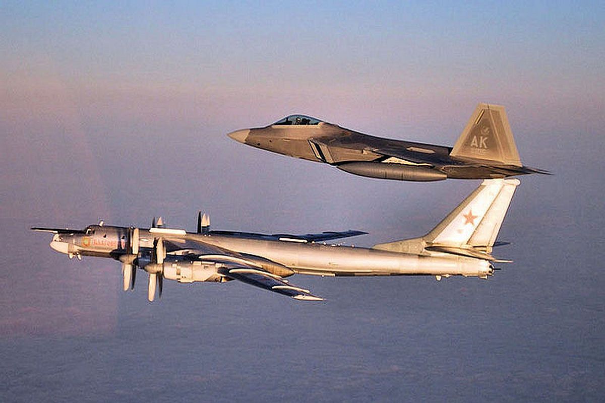 F-22 jets intercept Russian bombers, fighters near Alaska: US military