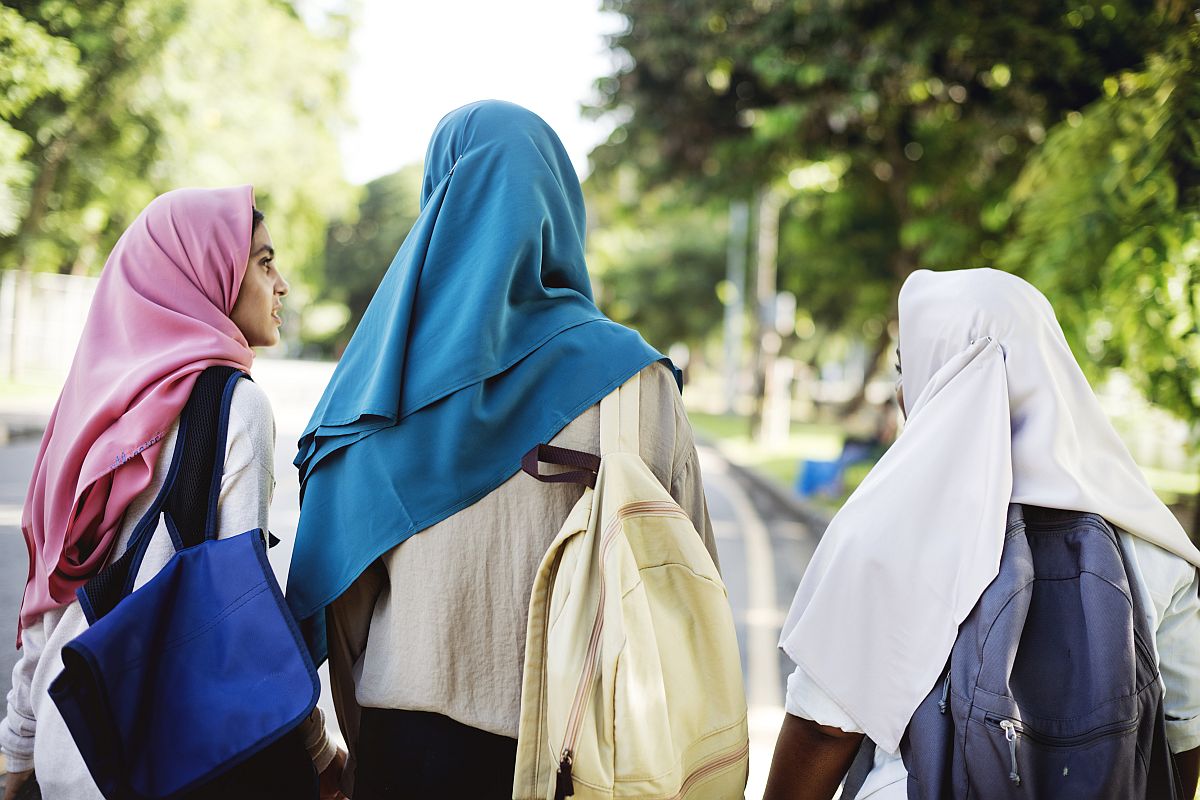 After Lanka, Kerala Muslim institute bans girls from covering faces in colleges