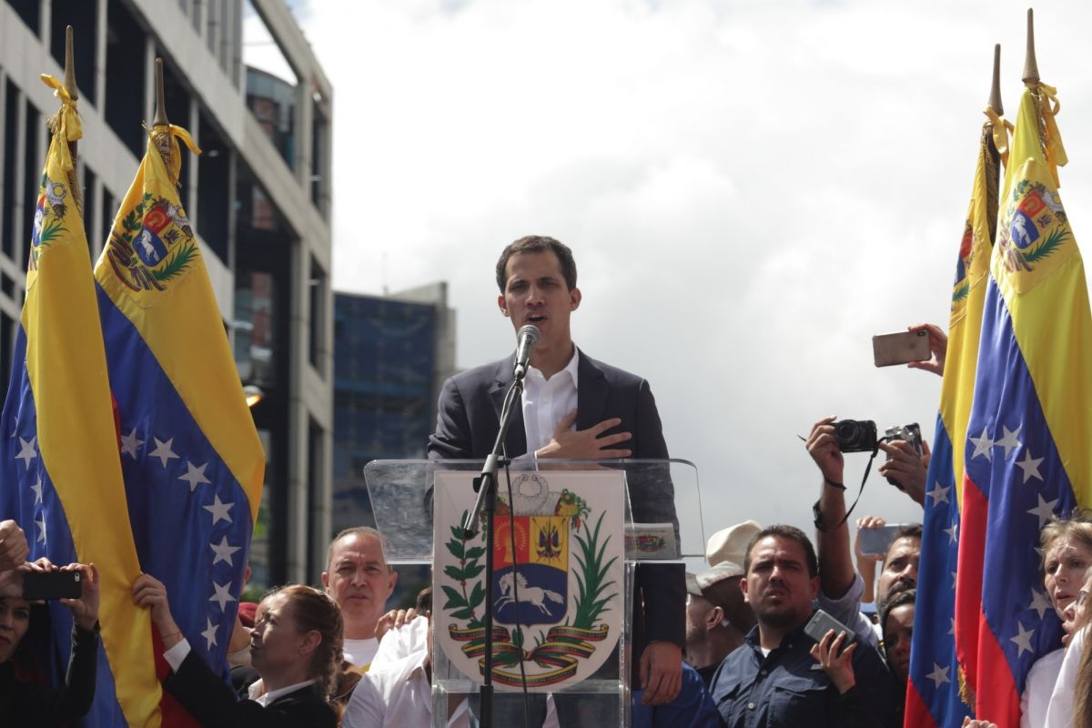 Juan Guaido blasts Venezuela regime after security forces block congress