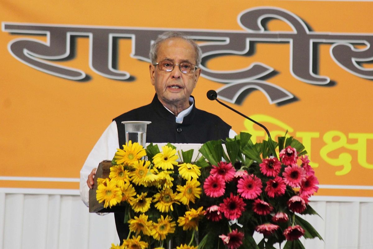 Amidst opposition uproar, Pranab Mukherjee lauds EC for ‘perfectly’ conducting LS polls