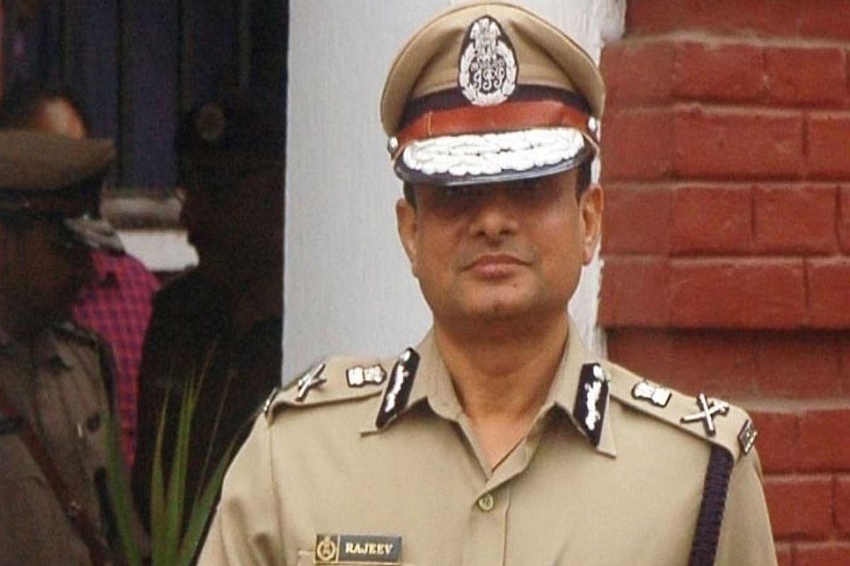 Look out notice issued against ex-Kolkata Police Commissioner Rajeev Kumar