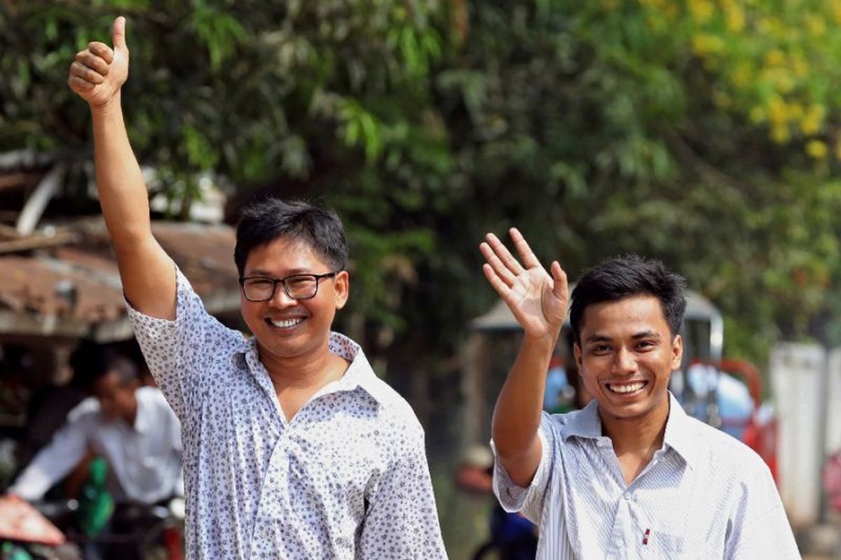 Two Reuters journalists freed from Myanmar prison reunite with families