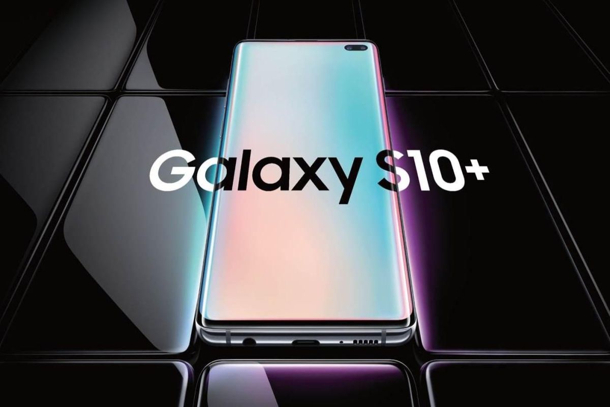 Samsung pips OnePlus, leads premium segment in India