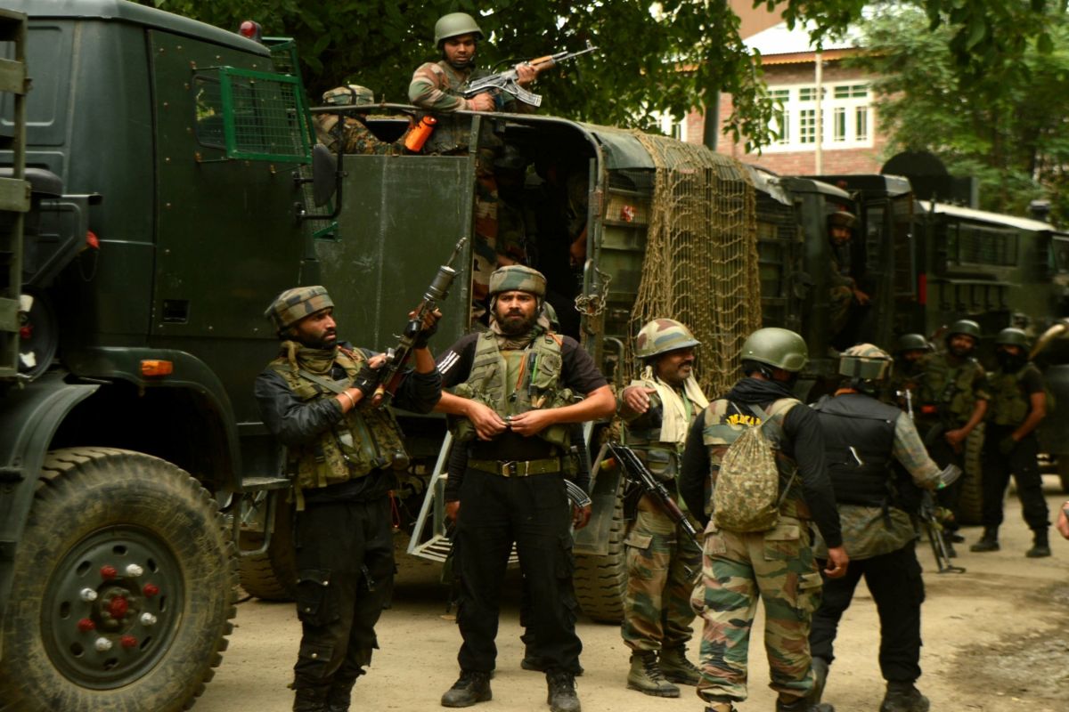 2 terrorists killed in gunfight with security forces in J-K’s Pulwama