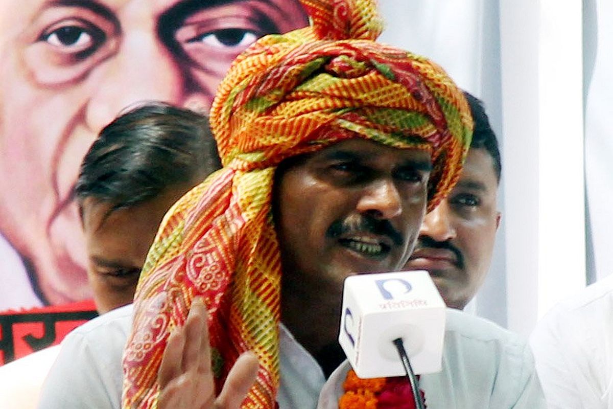 SC asks EC to examine Tej Bahadur Yadav’s plea against rejection by tomorrow