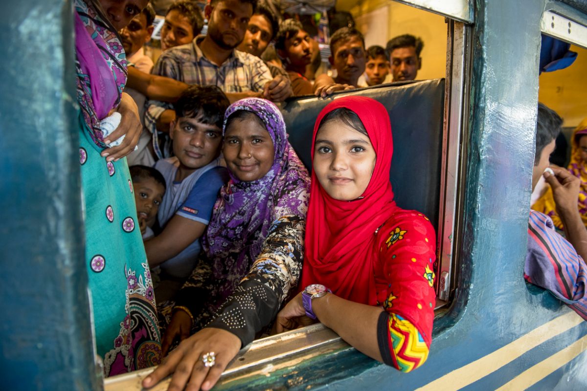 Women live longer than men in Bangladesh: Study