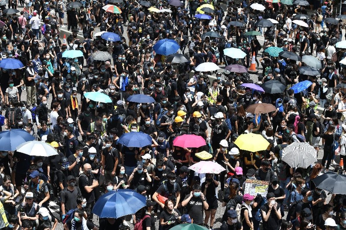 Thousands gather at Hong Kong parliament in new anti-govt demo, demand Carrie Lam resignation