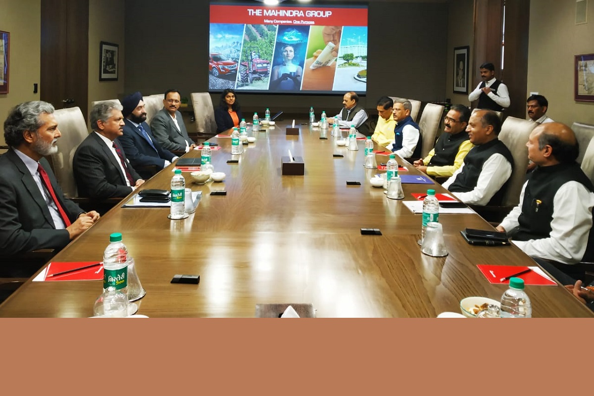 Mahindra and Godrej Groups show interest to invest in HP