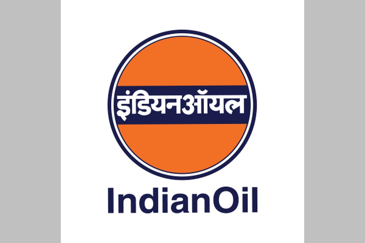 Bharat Petroleum Corp Ltd (BPCL) and Hindustan Petroleum Corp Ltd (HPCL) have joined in the country's longest LPG pipeline project being laid by state-owned Indian Oil Corp (IOC) to cater to cooking fuel needs of a fourth of the country's population.