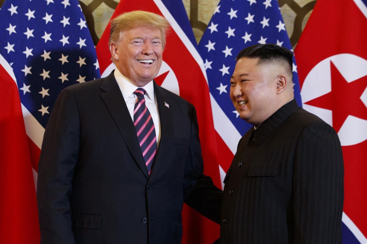 Donald Trump says Kim Jong-un wants to meet him at DMZ