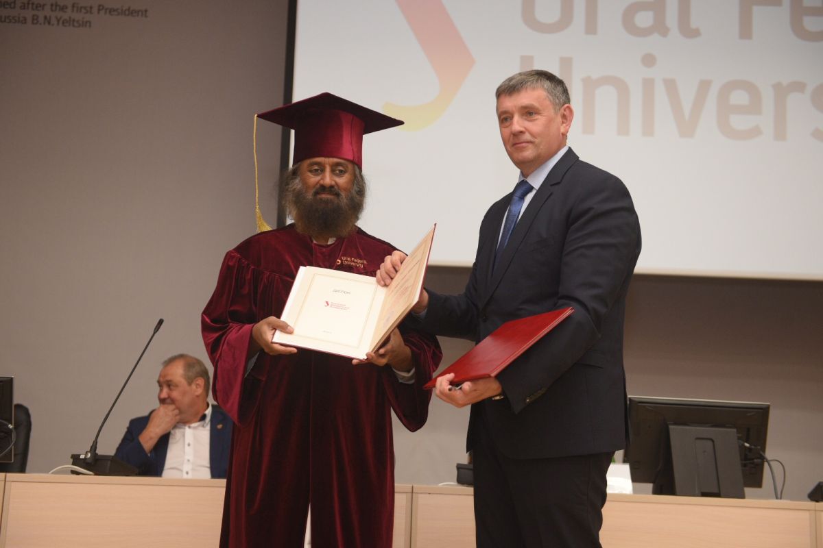 Sr Sri Ravi Shankar conferred with Honorary Doctorate by Ural Federal University