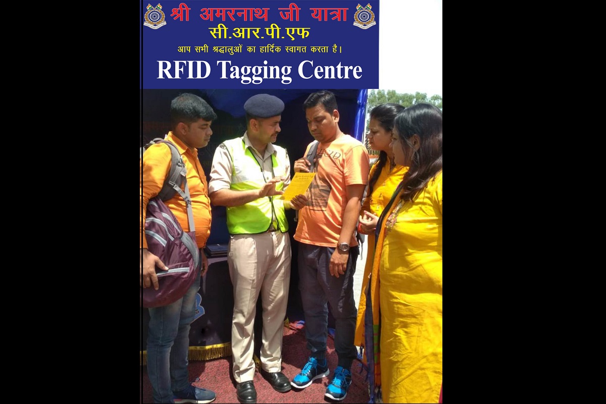 All vehicles of Amarnath pilgrims being RFID tagged by CRPF to track movement