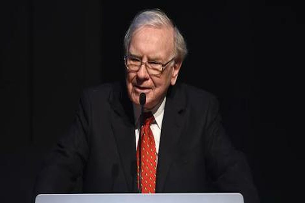 ‘Power lunch’ with Warren Buffett auctioned for $4.5 mn