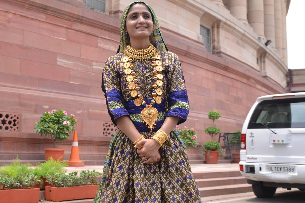 Gujarati folk singer Geeta Rabari meets PM Narendra Modi