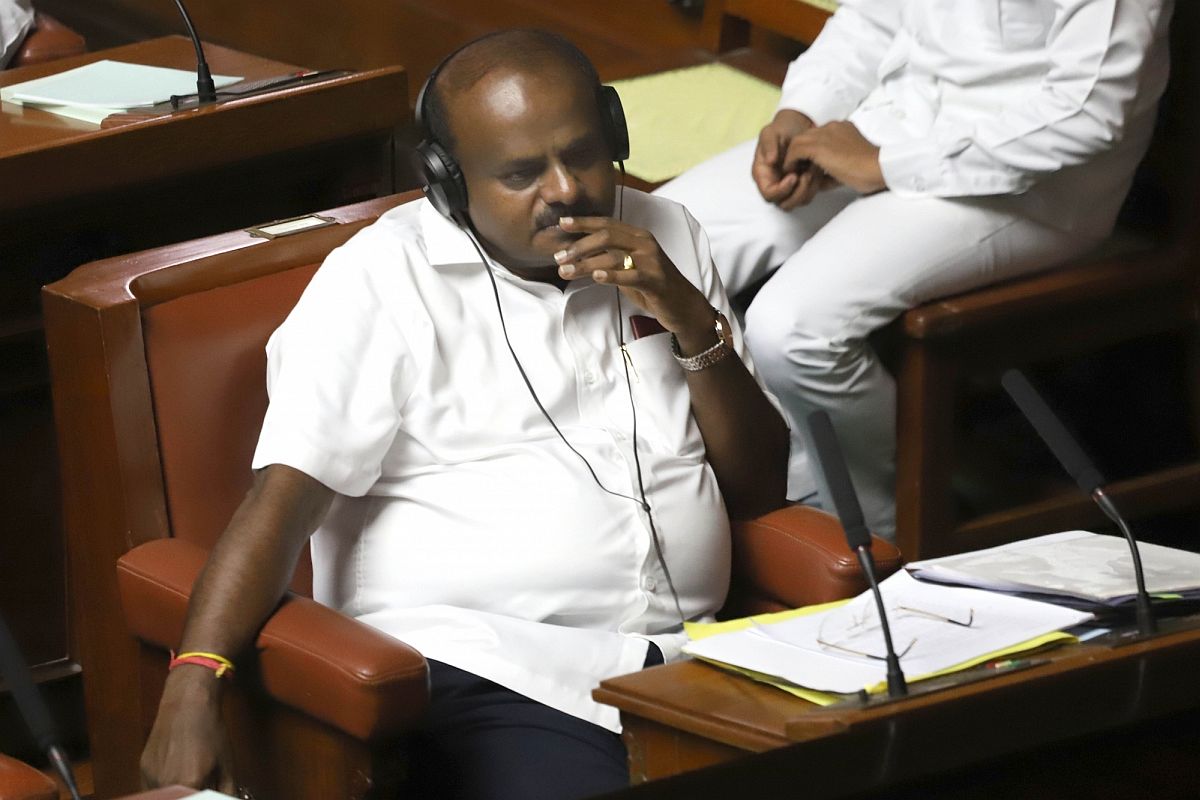 After overnight ‘dharna’ by BJP MLAs, Karnataka Guv sets 1.30 pm deadline for CM for floor trust