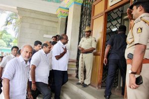 SC to hear Karnataka matter today; Kumaraswamy ‘confident’ despite efforts to ‘destabilize’ govt