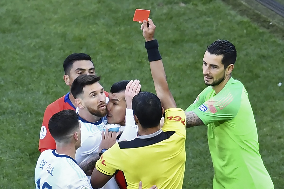 Copa America 2019: Messi gets red card as Argentina beat Chile