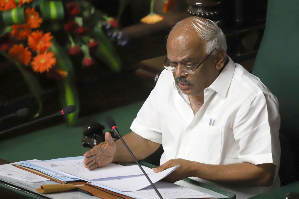 Karnataka speaker disqualifies rebel MLAs for defying whip