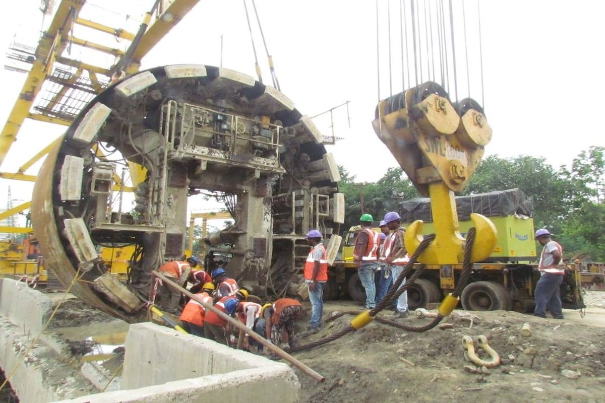 E-W metro: Tunnelling work resumes at Bowbazar