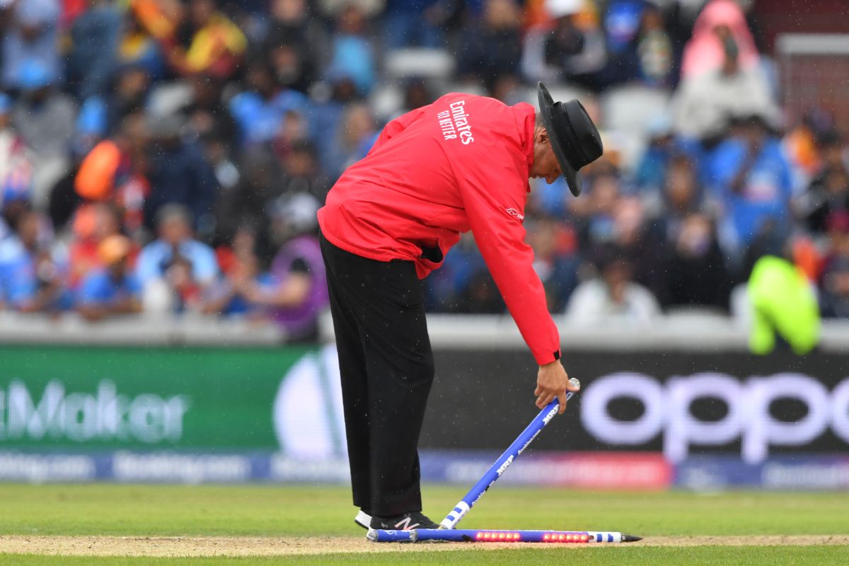 Cricket World Cup 2019 Ind v NZ: Rain stops play in 47th over of Kiwi innings; 211/5 after 46.1 overs; checkout DLS par score
