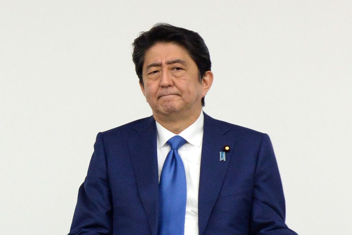 Shinzo Abe on course to retain majority in Japan upper house election