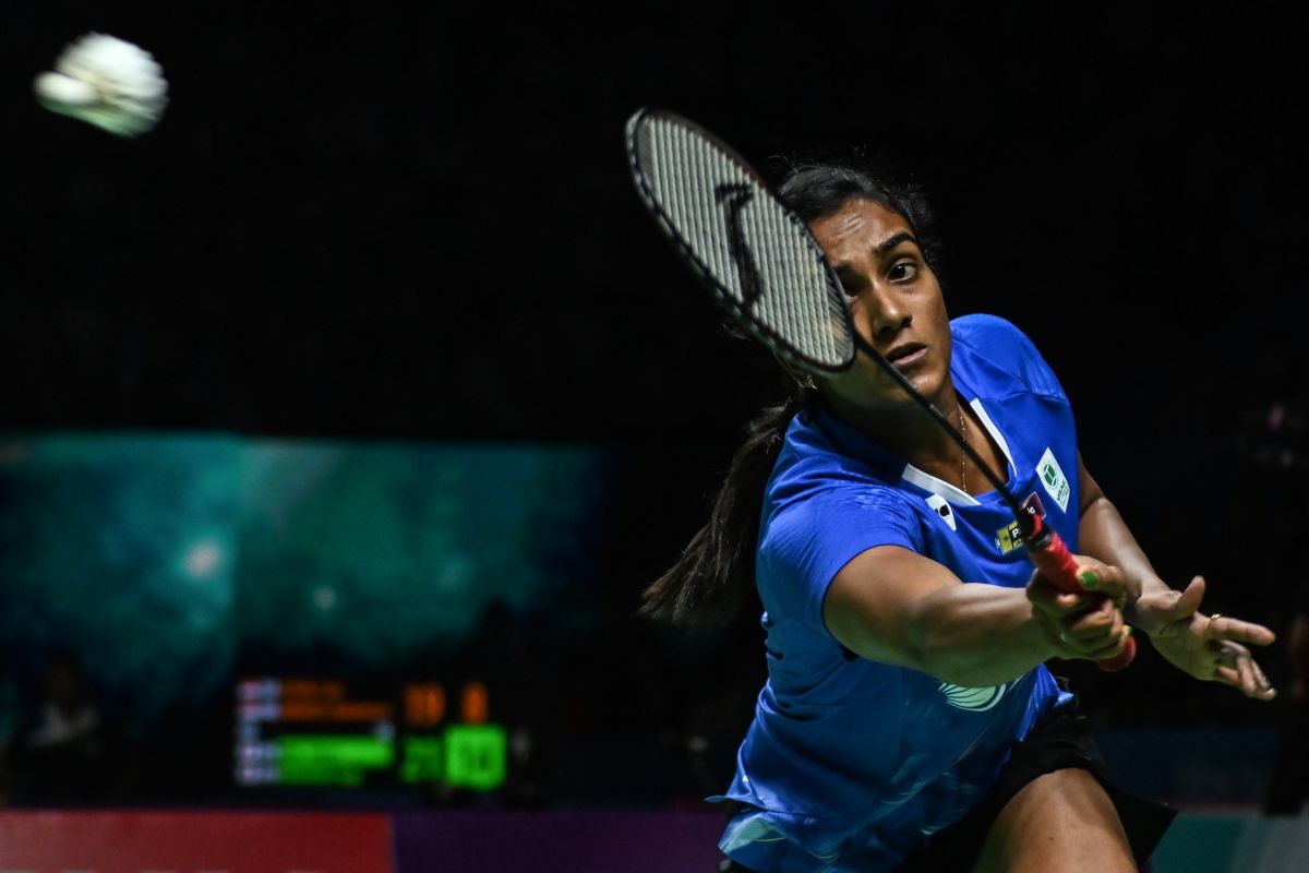 PV Sindhu beats Nozomi Okuhara to enter into semis