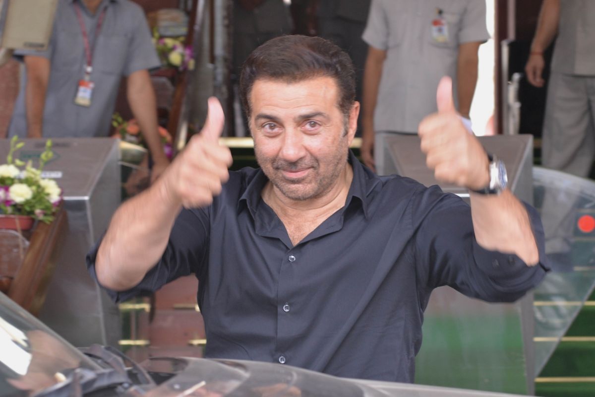 Sunny Deol appoints screenwriter as aide to represent him in constituency