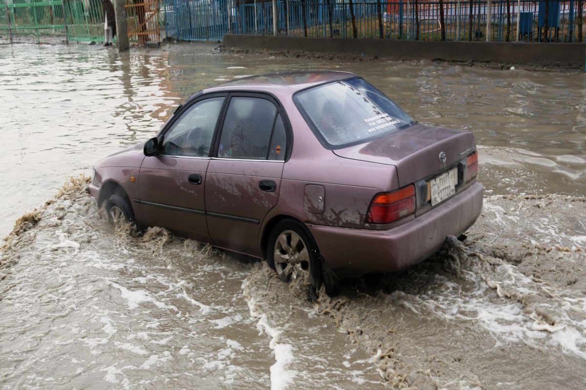 52 rescued after cloud burst wrecks havoc in Pakistan