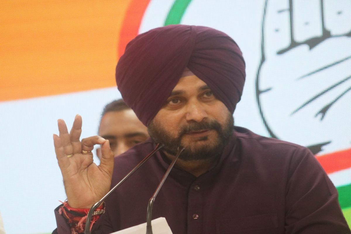 Sidhu questions Capt and Badal govts over drug issue