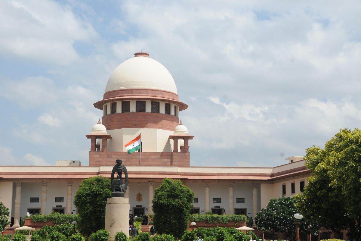 Supreme Court issues notice on PIL against Aadhaar ordinance