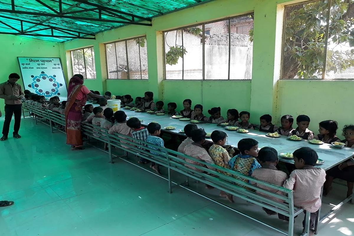 Students of Uttar Pradesh govt primary school served salt and roti under mid-day meal scheme