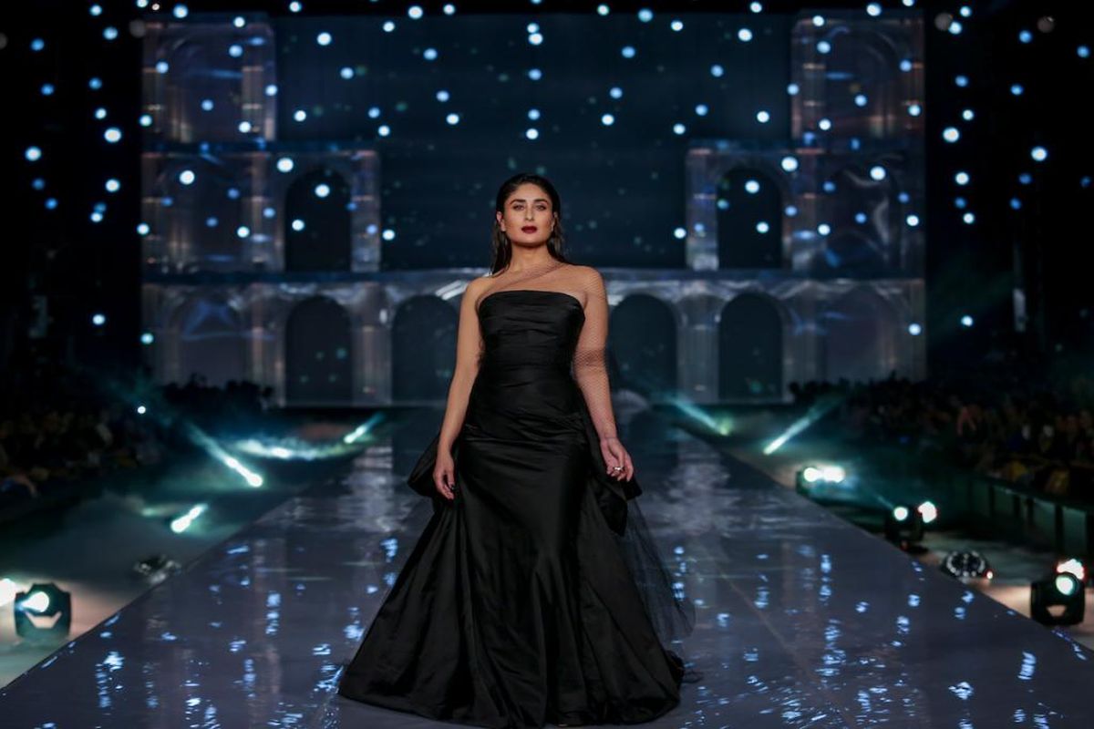 Kareena Kapoor Khan is beauty in black at LWF Finale