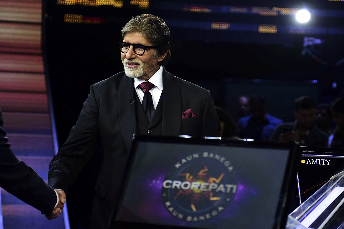 Amitabh Bachchan cheers for Chelsea on social media