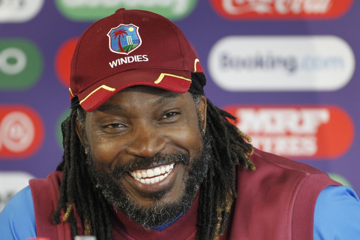 Chris Gayle smashes the glass with Holder's Bowling in Caribbean Premier League 2021