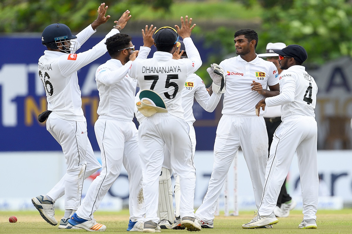 New Zealand set Sri Lanka tough 267 to win first Test