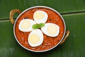 Man charged Rs 1700 for two boiled eggs, Twitter goes bananas